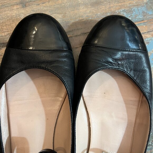 Barneys New York - Patent and Kid Leather Mary Janes, SZ 8 - Picture 3 of 9